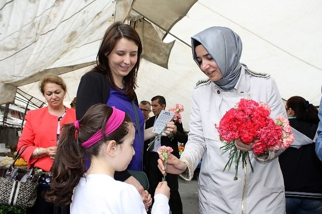 Fatma Betül Sayan Kaya kimdir?