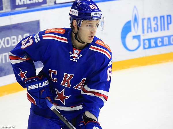 8. И Евгений Дадонов (13 баллов).