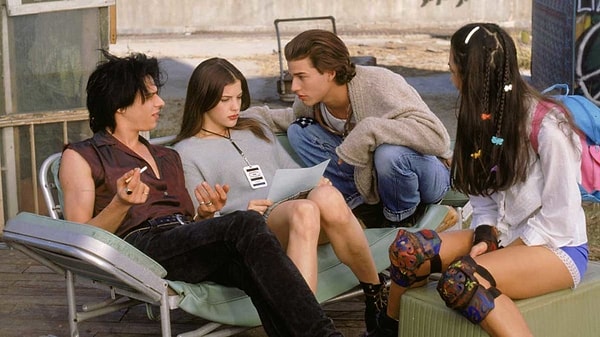 22. Магазин "Империя" (1995)