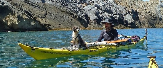 Один в лодке, не считая собаки: круиз на каяке по Средиземному морю