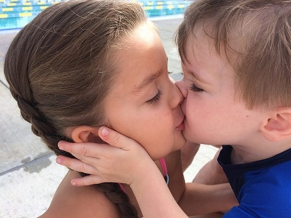 12. Любви все возрасты покорны