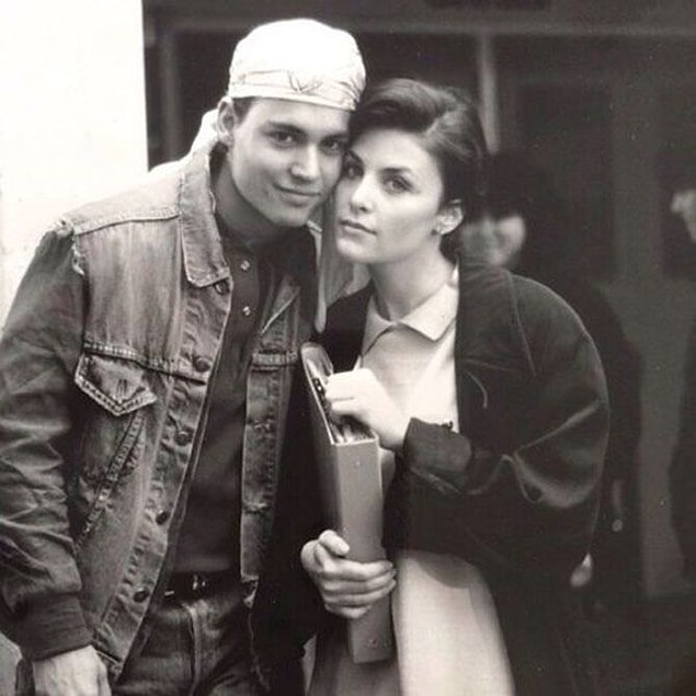 Jennifer'la ayrıldı; bu defa da Sherilyn Fenn ile birlikte olmaya başladı ve onunla da nişanlandı.