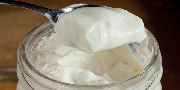 18. Йогурт, творог (нежирные кисломолочные продукты).