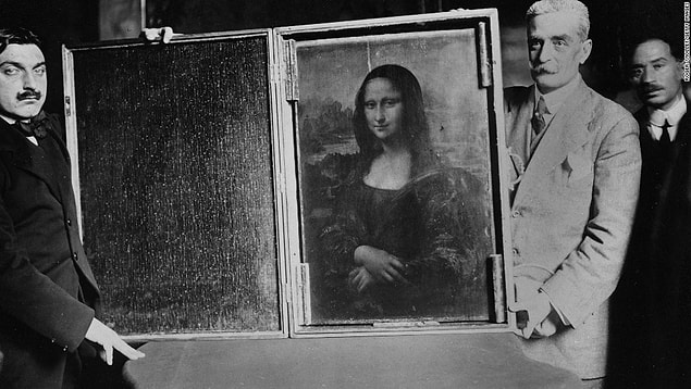 12. "Mona Lisa" 1911 yılında Louvre Müzesi'nden çalındığında şüphelilerden biri de Pablo Picasso'ydu. Ünlü ressam sorgulandı ancak akabinde aklandı ve serbest bırakıldı.