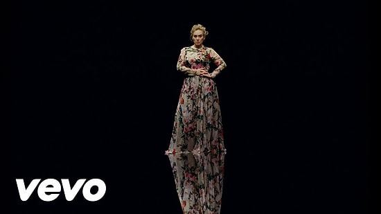 Adele'in Hipnotize Eden Klibi "Send My Love" Yayınlandı