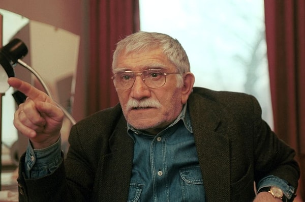 13. Армен Джигарханян – Карл Фредриксон в «Вверх»