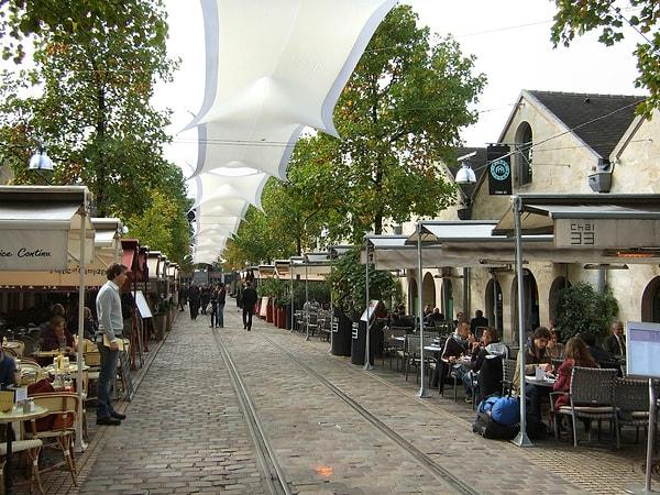 2. Cour Saint Emilion: Paris'in ortasında bir kasaba çarşısı