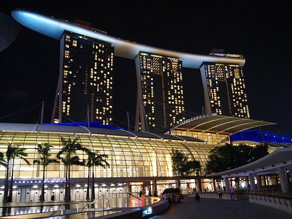 4. Marina Bay Sands, Singapur — 8 milyar dolar