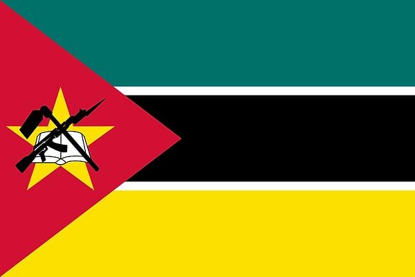 13. Mozambik Bayrağında Kalaşnikof Var