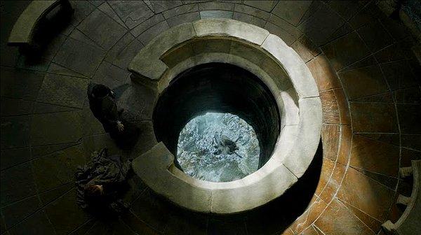 14. "Eyrie'deki Ay Kapısı" | Game of Thrones