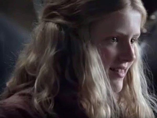 Joffrey'nin kız kardeşi Prenses Myrcella, 1. ve 2. sezonda Aimee Richardson tarafından canlandırılmıştı.