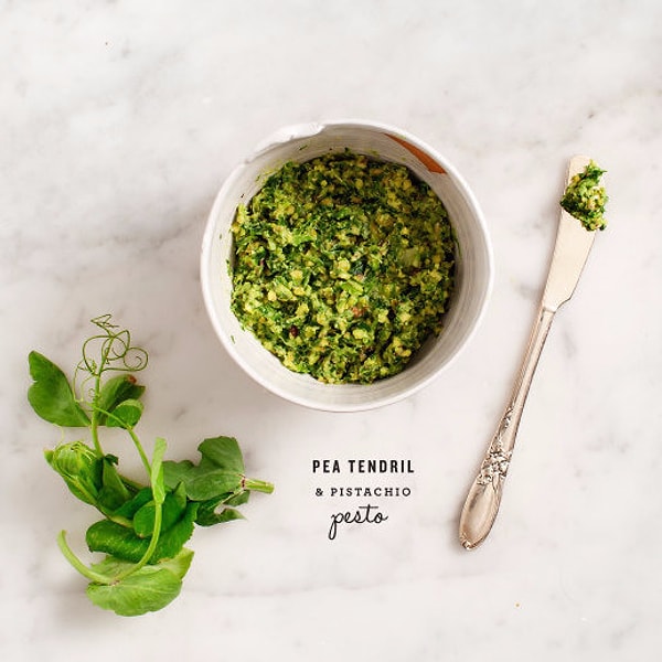 10. Соус песто с усиками гороха и фисташками