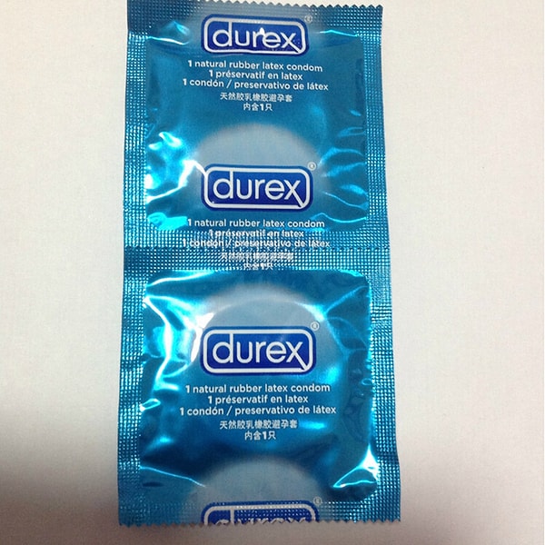 12. Я проститутка. И у меня было уже 52 мужчины, а мне еще только 23 года. И нет, мне не стыдно. Я всегда предохраняюсь и всегда осторожна.