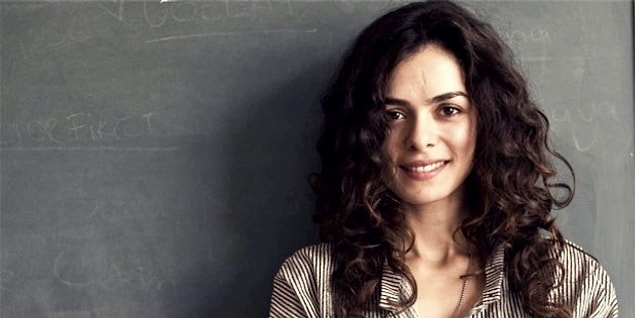 6. Özge Özpirinçci - Sabancı Üniversitesi Yönetim Bilimleri