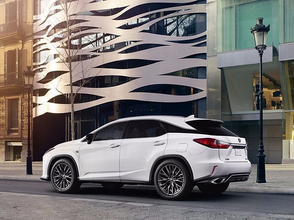 4. Лучший кроссовер класса люкс: Lexus RX