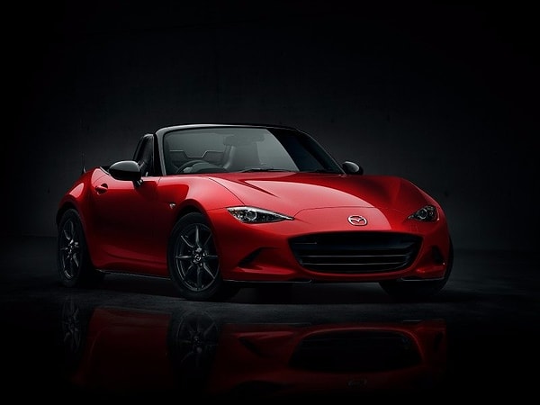 5. Лучший спортивный автомобиль: Mazda MX-5 Miata