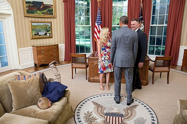 9. Когда родители взяли ребенка к друзьям и оставили его без внимания