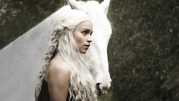 Game of Thrones'un Güzel Oyuncusu Şaşırtmaya Devam Ediyor: İşte Çıplak Sahnelerin Sırrı!