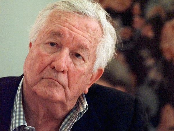 14. Автор "Выбора Софи" Уильям Стайрон не встает раньше часа дня