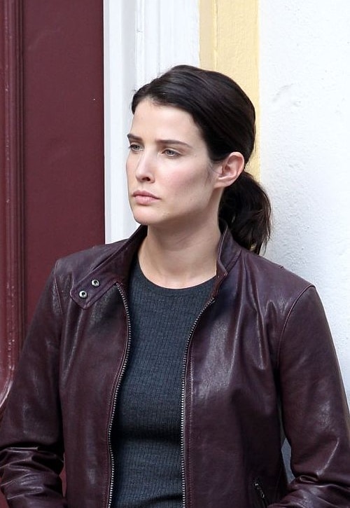 Cobie Smulders (Robin Charles Scherbatsky Jr.)