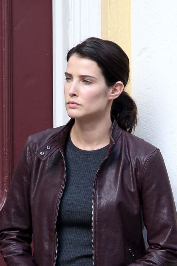 9. Cobie Smulders (Robin Charles Scherbatsky Jr.)