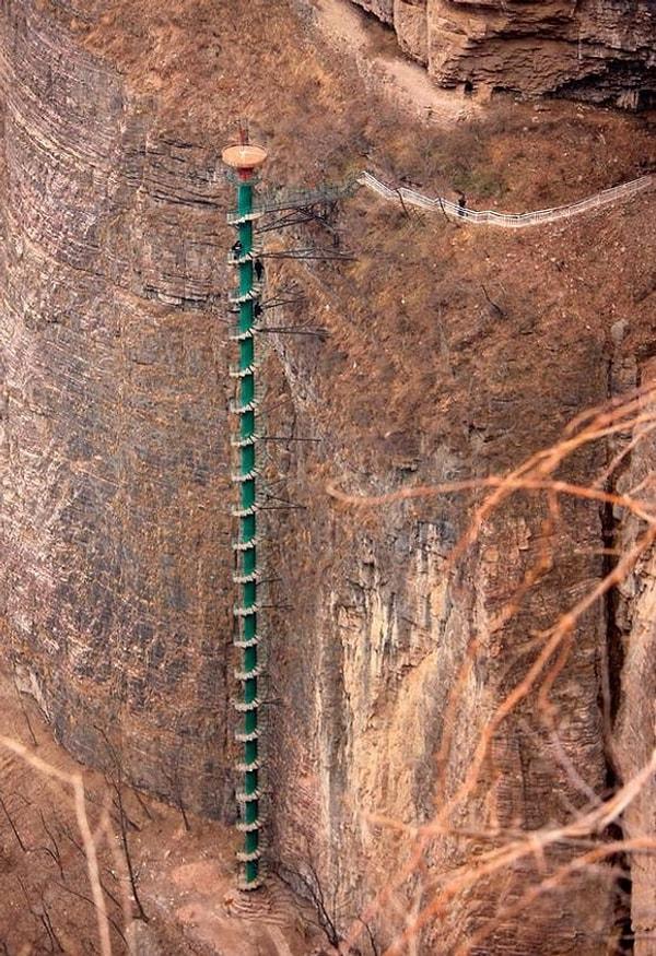 21. Taihang Dağı Spiral Merdiveni - Linzhou, China