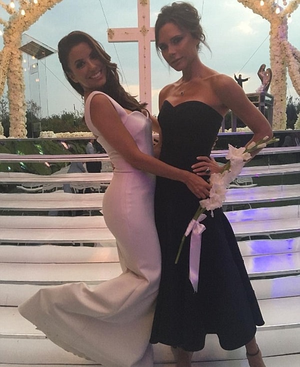 6. Среди которых были Виктория и Дэвид Бекхэм, Мелани Гриффит и даже Рики Мартин.