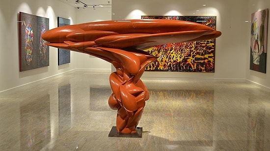 Ünlü Heykeltıraş Cragg'in Ahşap Eseri 937 Bin 500 Liraya Satıldı