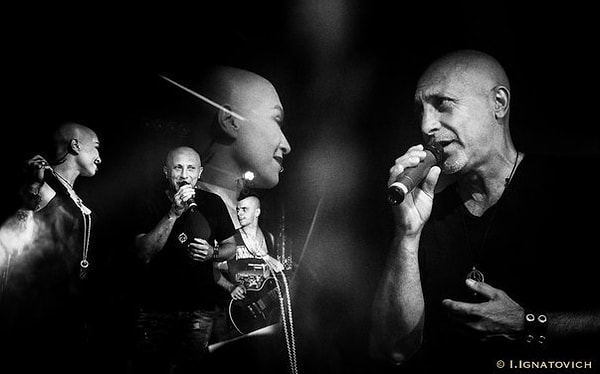 22. Кстати, он помогает ей и в вопросах развода, за что Наргиз ему очень благодарна