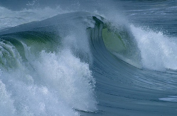 16. «Самое сложное - это стараться удержаться на плаву в университете и постоянно бороться с приступами паники и тяжелой депрессией. Не проходит ни одной ночи, чтобы я не испытывала стресса по этому поводу»