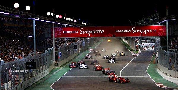 14. Formula 1 / Singapur Grand Prix / 1,600 $