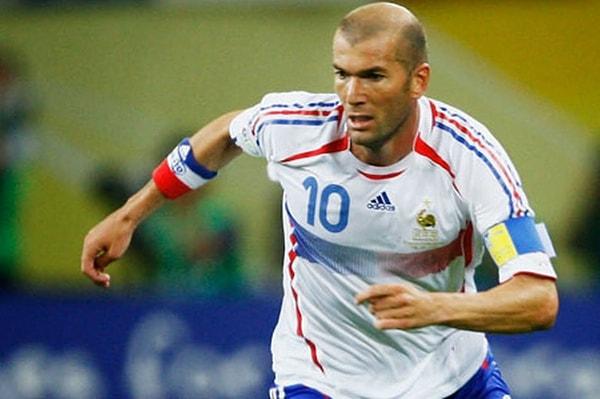 Orta saha: Zinedine Zidane