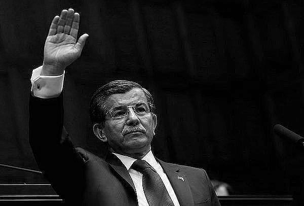 'Yeni düşmanın Ahmet Davutoğlu olacağı kanısındayım'