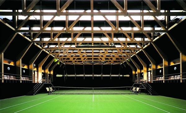 9. Теннисный корт