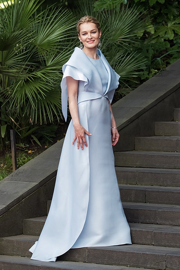 18. Виктория Толстоганова