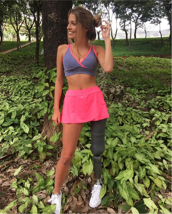 16. Одним словом, девушка всем доказала, что трудности преодолимы.