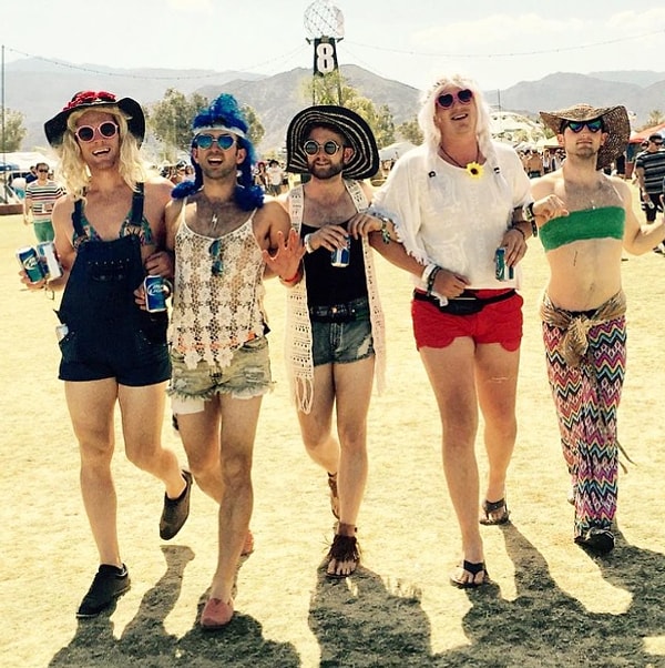 17. На фестивале Коачелла 😂