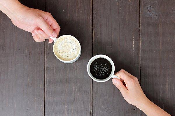 9. Günde 2 bardak kahve içtiğinizde alkolik olma riskiniz %43 azalmış olur