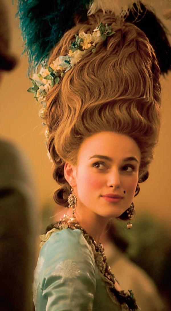 8. Devonshire Düşesi Georgiana Cavendish / "The Duchess" filminde Keira Knightley