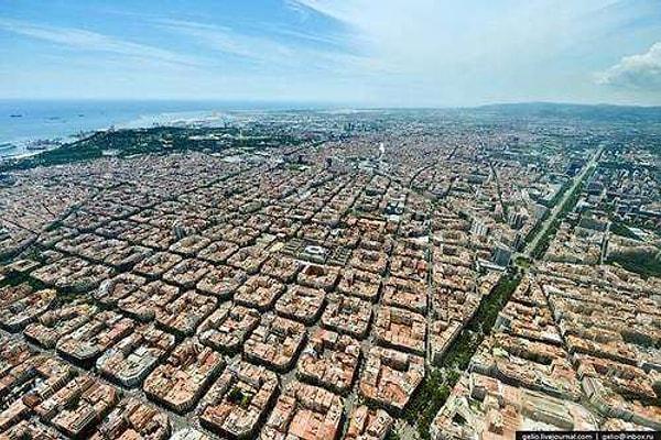 İşte Barcelona'nın havadan çekilmiş bir fotoğrafı: