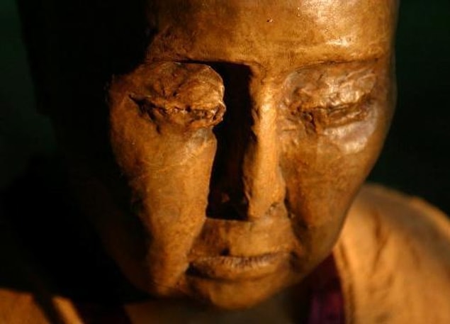 12. Hambo Lama olan Dashi-Dorzho Itigilov, 1852 yılında Çarlık Rusyası'nda dünyaya geldi.