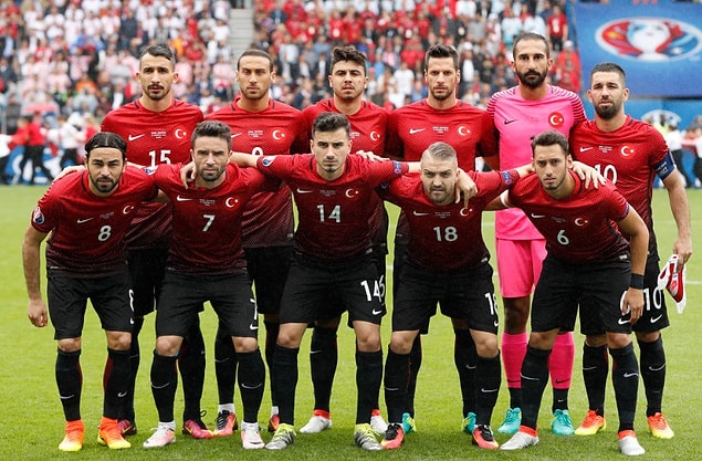 1' Mücadele başladı