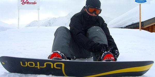 11. Büyük bir kar yağışı sonrasında kayak tatili yapmaları için Burton personeline hem 'kar günleri' izni hem de sezonluk kayak merkezi üyeliği veriliyor.