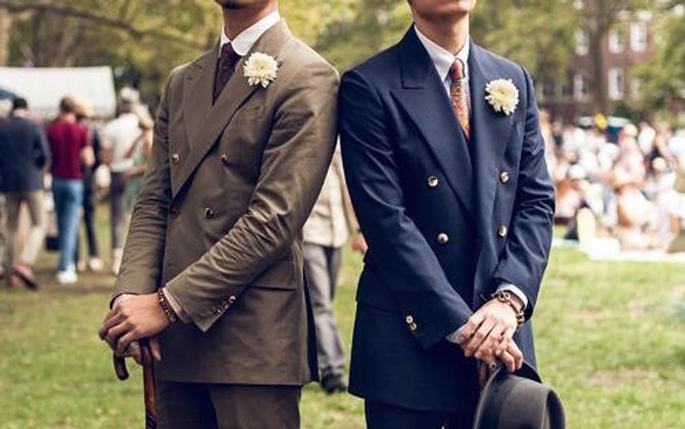 Kısa Pantolonu ve Dar Ceketiyle Gezen Çocuklar Çekilsin Gerçek Erkekler Geliyor