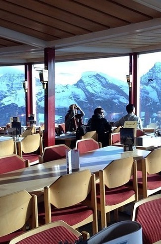 13. Piz Gloria | Mürren, İsviçre.