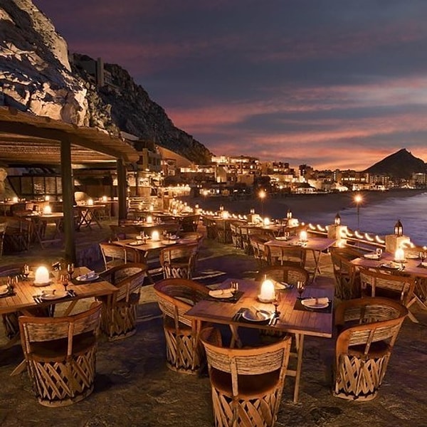 16. El Farallon | Cabo San Lucas, Meksika.