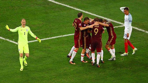 Olaylı maçta ise İngiltere son dakikada yediği golle Rusya ile 1-1 berabere kaldı.