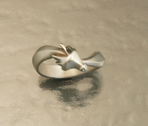 17. Браслет Дракон