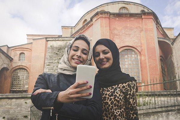 "Müslüman turizmi çare değil"