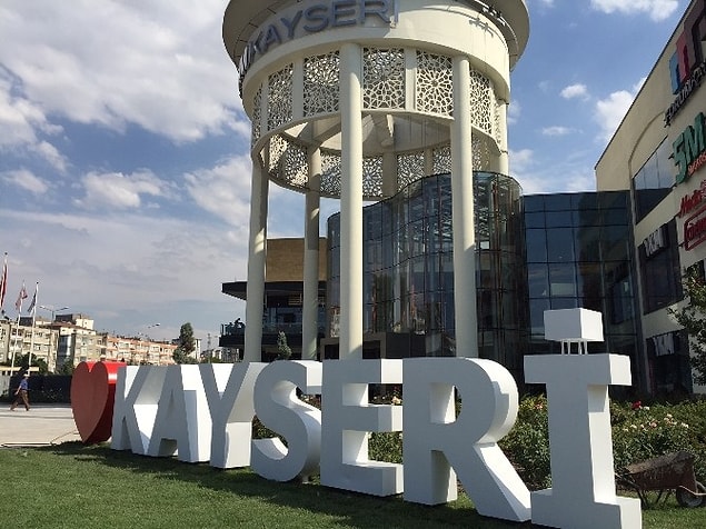 17. İlginç ama gerçek: Kayseri şehrimizin ismi Roma İmparatoru Sezar'dan geliyor.